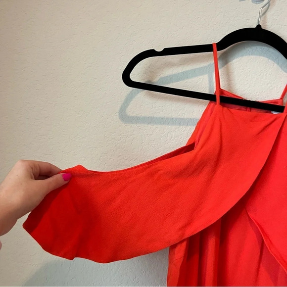 Do + Be cold shoulder tank top - Picture 2 of 6